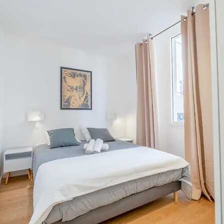 Stylish 1-bedroom In The Center *