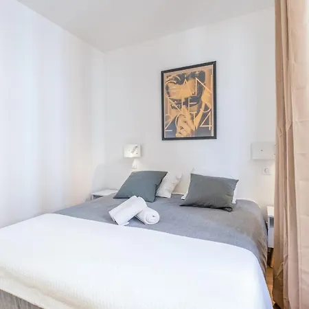 Stylish 1-bedroom In The Center